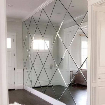Зеркальное панно для коридора ромбы